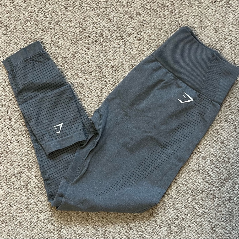 Gymshark Vital 2.0 seamless Leggings Sz L light grey